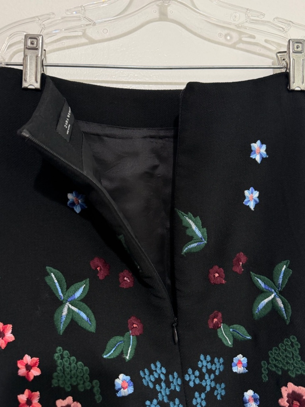 Zara Woman Floral Embroidered Black Mini Skirt A-Line Size XS/S - Picture 9 of 12